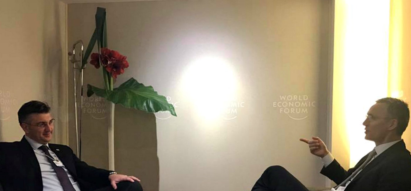 Predsjednik Vlade Plenković na Svjetskom gospodarskom forumu s glavnim tajnikom Stoltenbergom o prioritetima NATO saveza